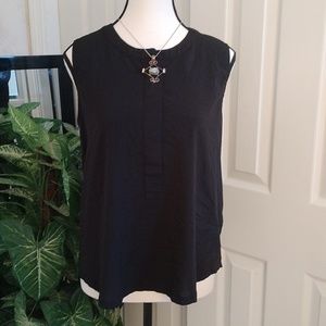 ⚜️ Covington Sleeveless Blouse